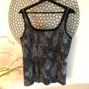 White House Black market camisole in excellent condition
